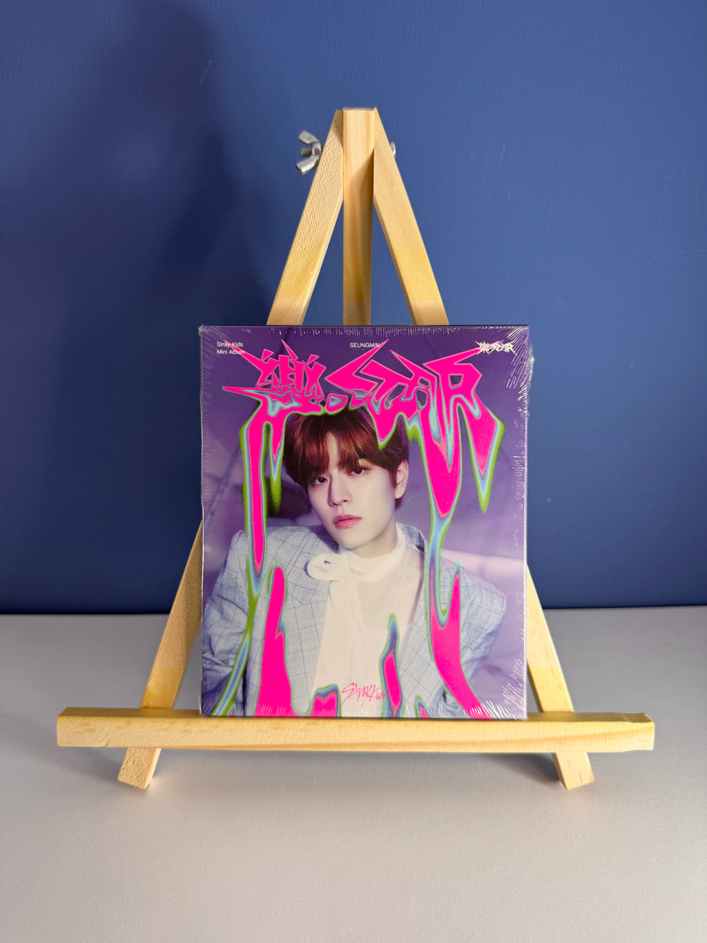 STRAY KIDS - [樂-STAR / ROCK-STAR] Mini Album (POSTCARD Version)