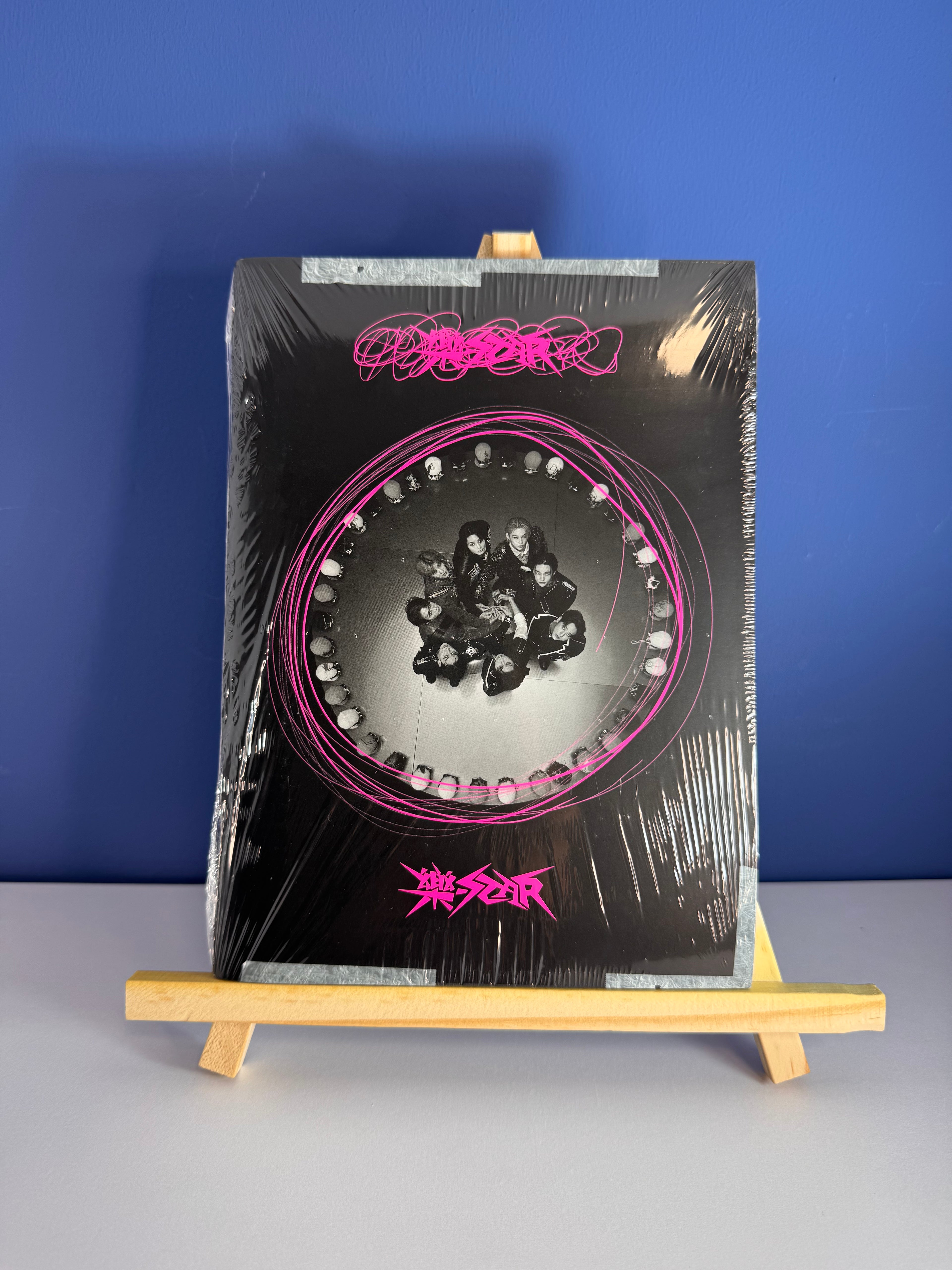 STRAY KIDS - [樂-STAR / ROCK-STAR] Mini Album (STANDART ver.)